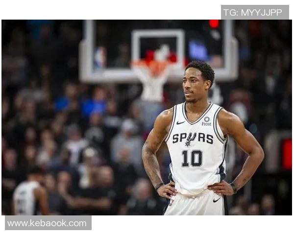 马刺与新奥尔良鹈鹕激战正酣球迷期待精彩对决与惊艳表现