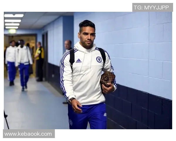 切尔西宣布签下意大利前锋因西涅,助力进攻实力提升 切尔西宣布签下意大利前锋因西涅,助力进攻实力提升